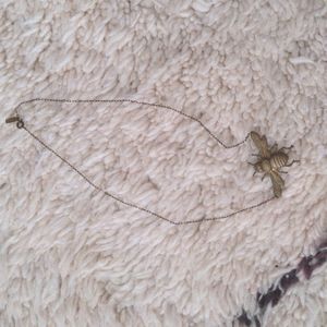 Erica Weiner Bee necklace